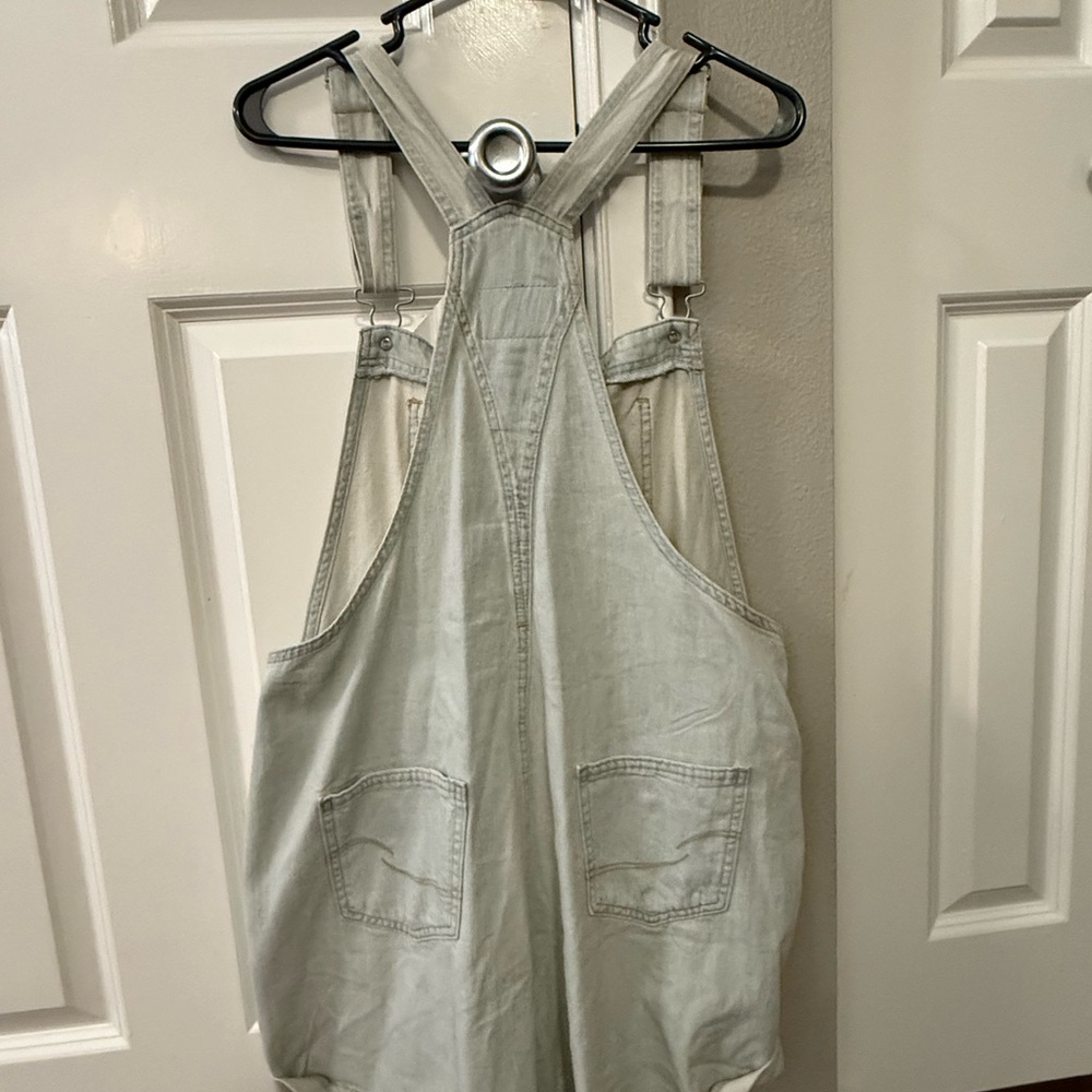 Levi Strauss Signature NWT Light Denim Shortalls Overalls Large - Picture 2 of 4